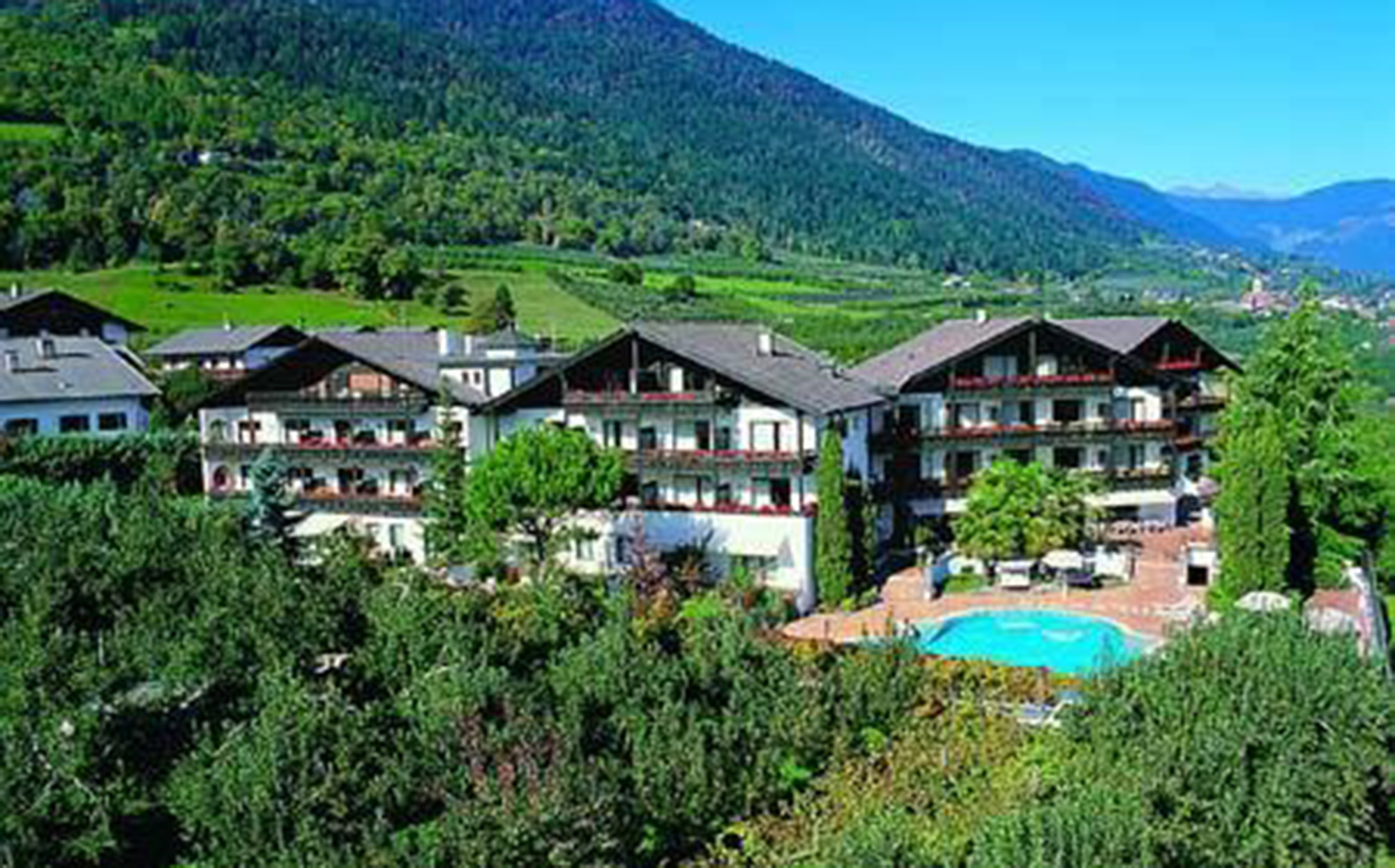 Damals - Hotelansicht - Hotel Tirolensis