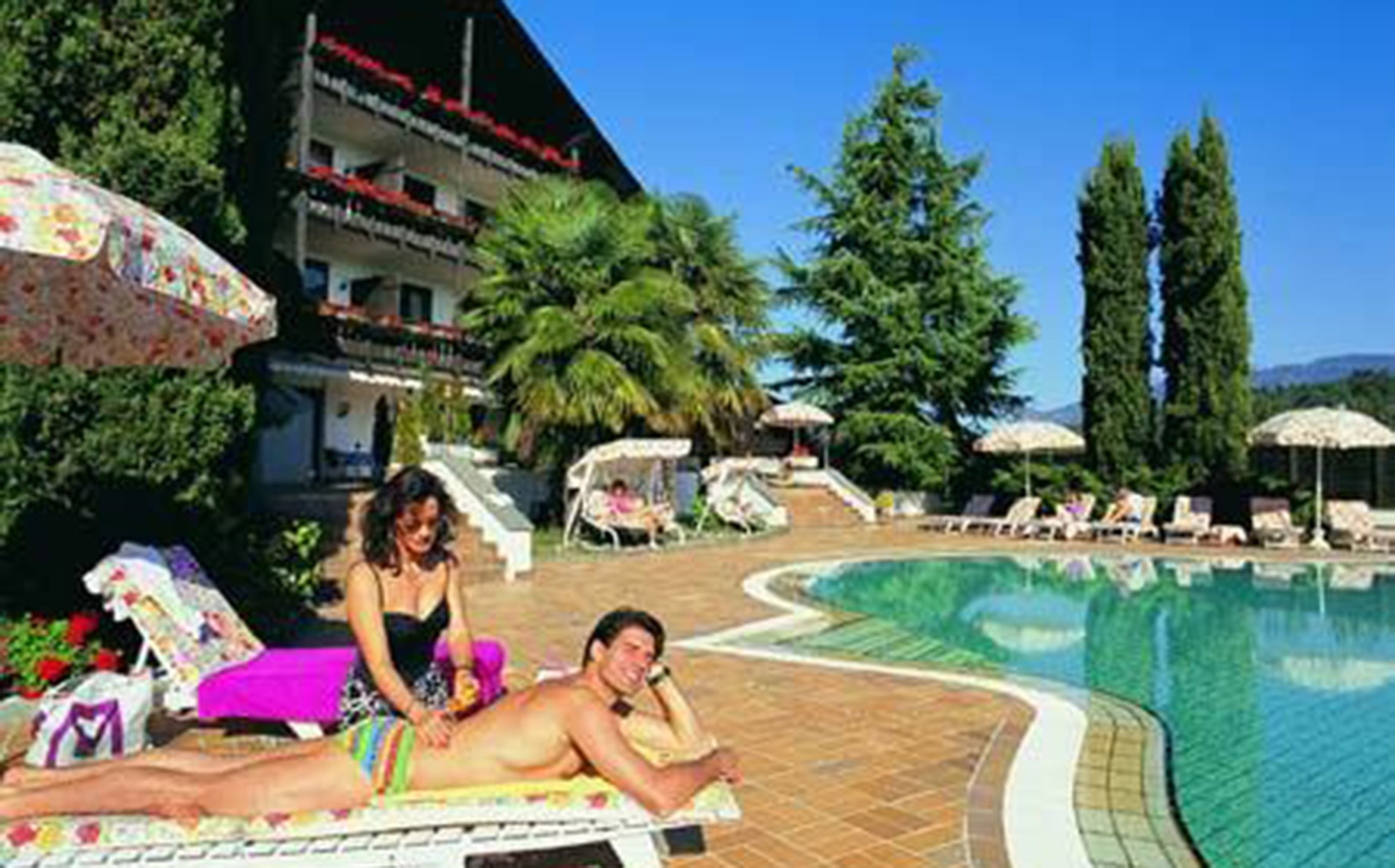 Damals - Hotel mit Pool - Hotel Tirolensis