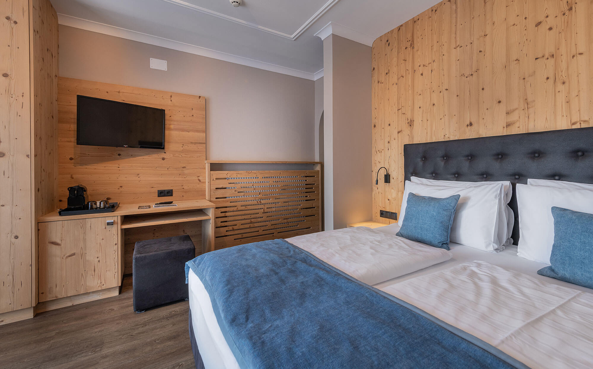 Doppelzimmer Tirolensis - TV - Hotel Tirolensis