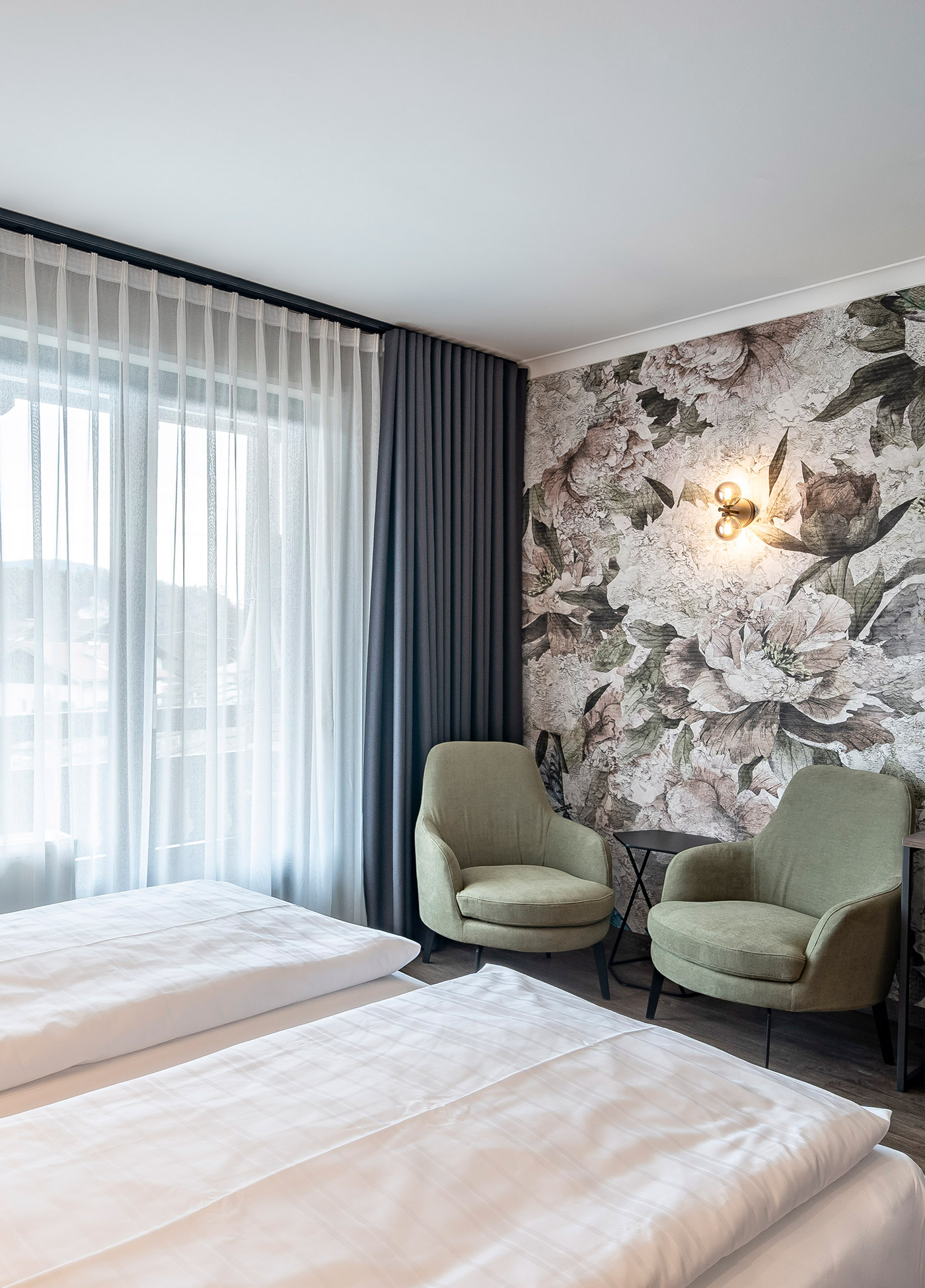 Doppelzimmer Standard - Sessel Detailaufnahme - Hotel Tirolensis