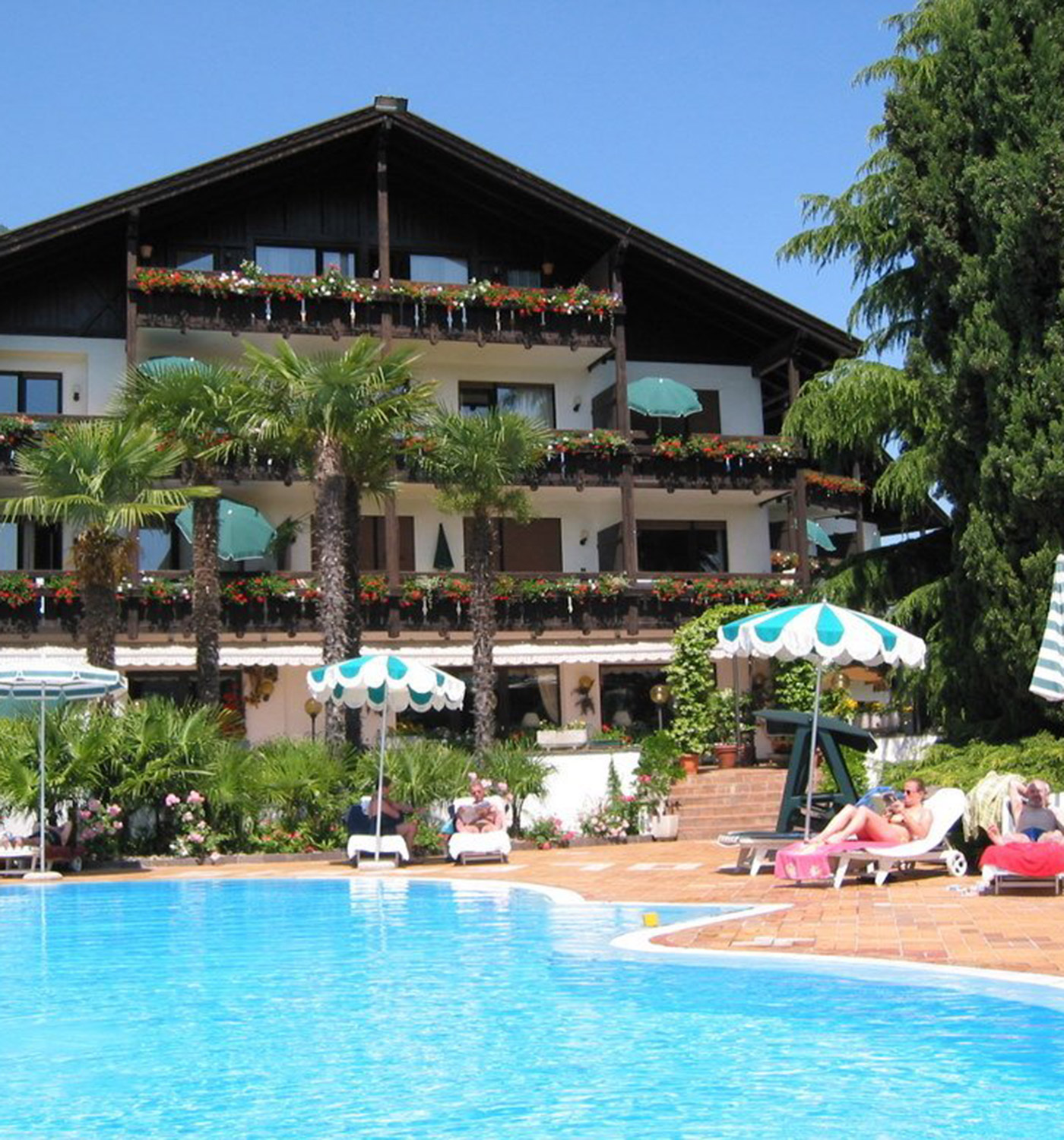 Damals - Hotel Außenaufnahme - Hotel Tirolensis