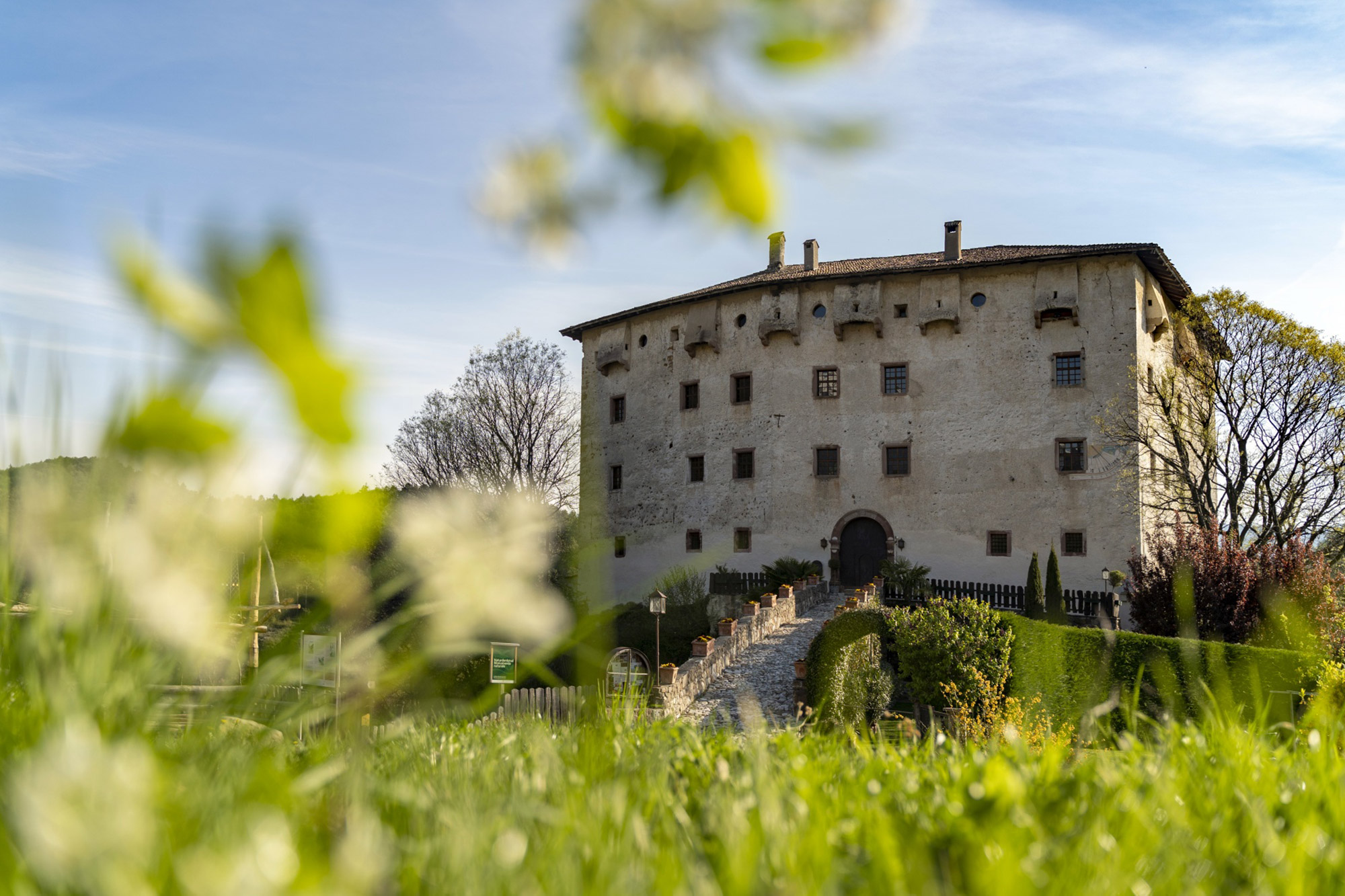 Schloss Katzenzungen in Prissian - Hotel Tirolensis
